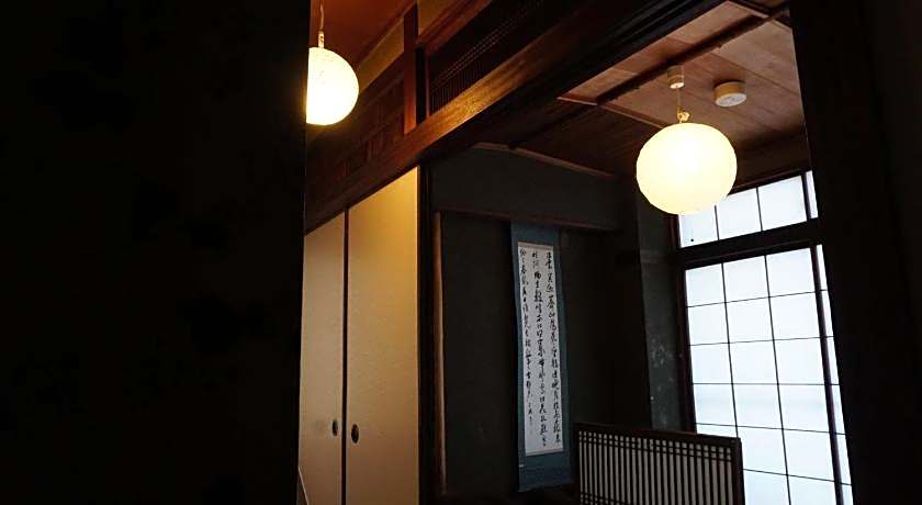Hostel Tomal