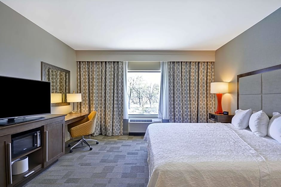 Hampton Inn By Hilton And Suites Dallas Plano East Tx