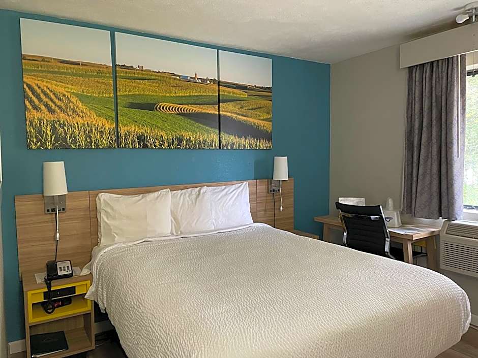 Days Inn by Wyndham Warrensburg