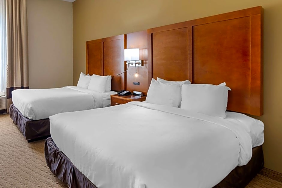 Comfort Inn & Suites