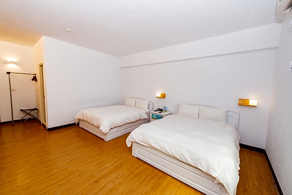 Traveller-Inn Mido Hotel