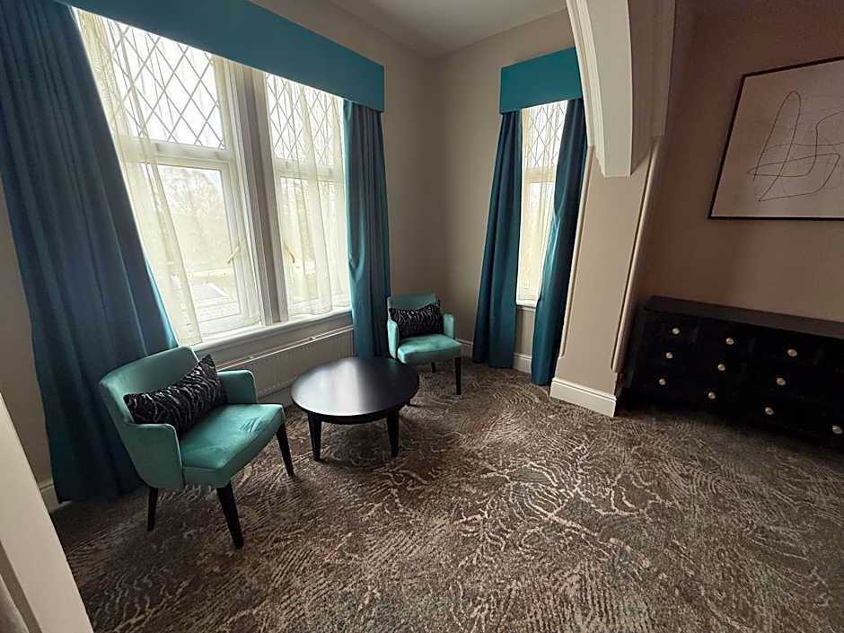 Lyons Woodlands Hall