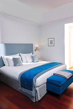 Panorama One Bedroom Suite with Balcony