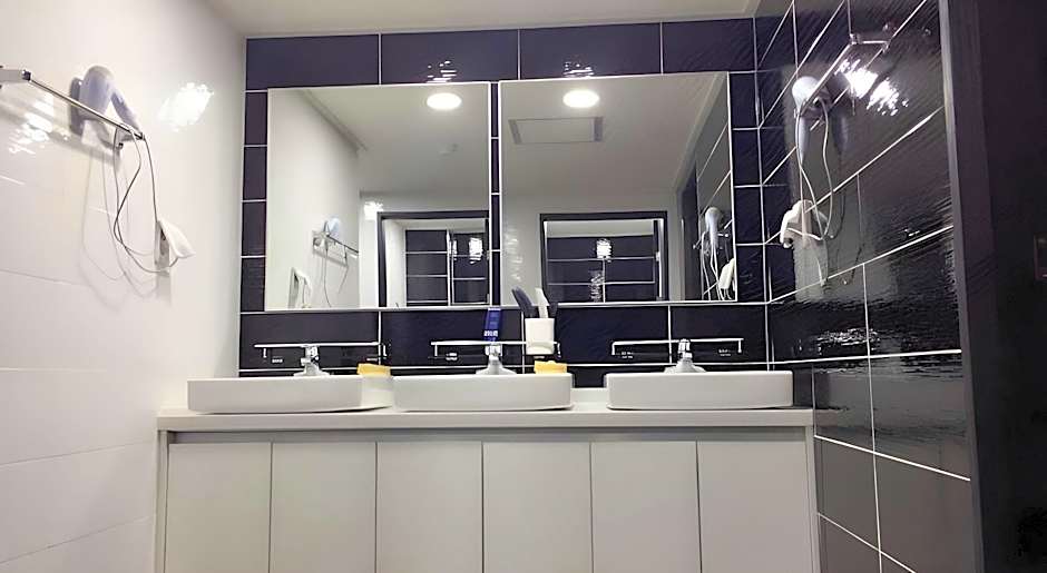 Mozzi Hostel
