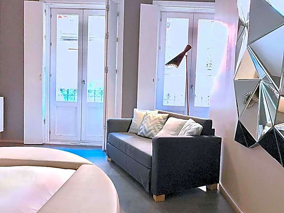 ApartaSuites Satellite by Abalu Hotels