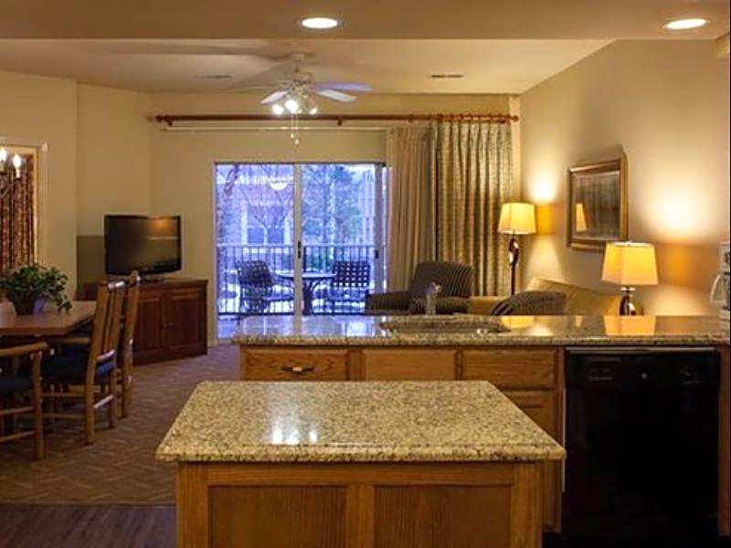 Wyndham Branson at The Falls