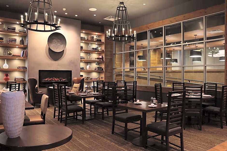 DoubleTree by Hilton Hotel Reading