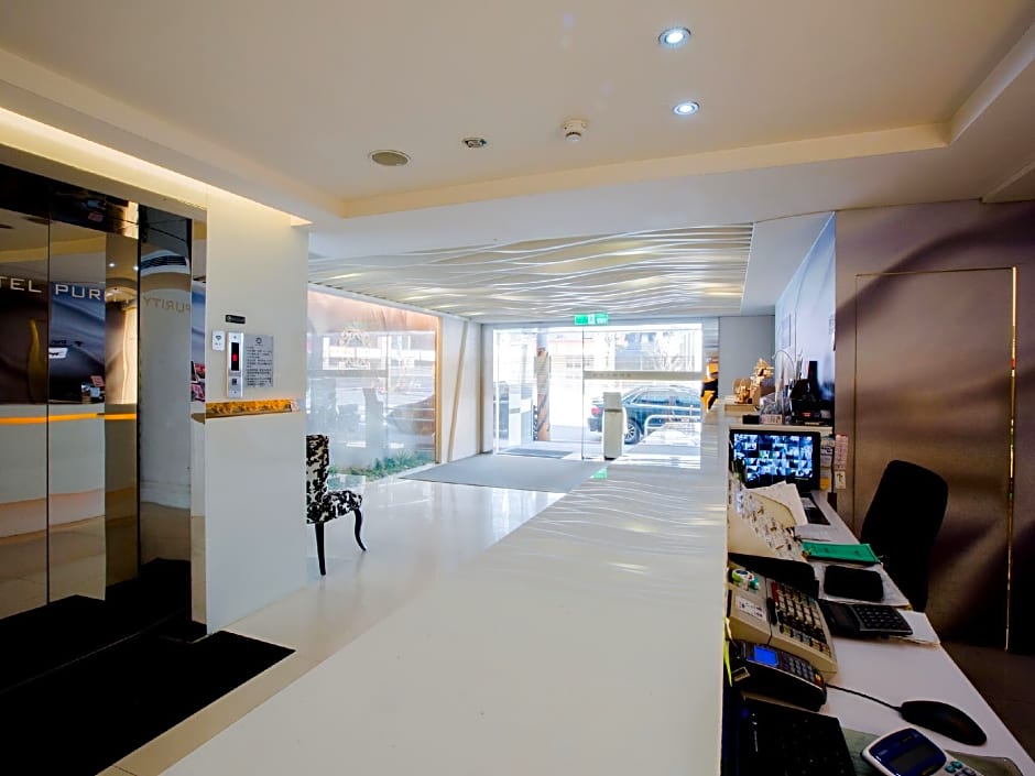 Hotel Purity