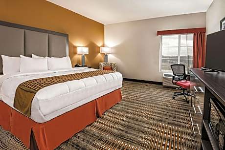 King Room with Bath Tub - Mobility/Hearing Accessible - Non-Smoking