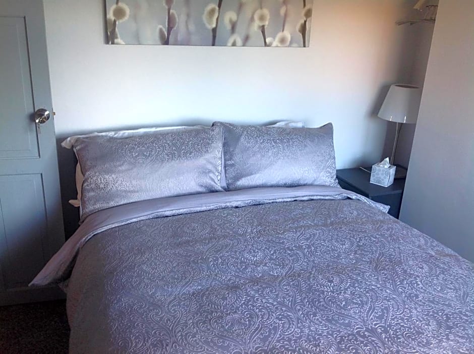 BED AT BOWBRIDGE Double Room