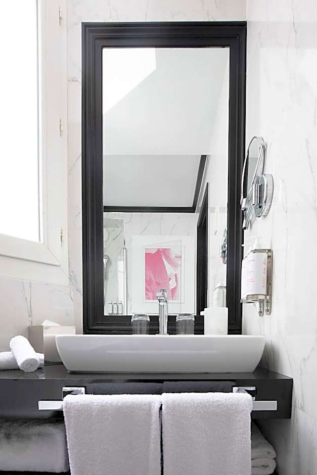 Maison Astor Paris Curio Collection by Hilton