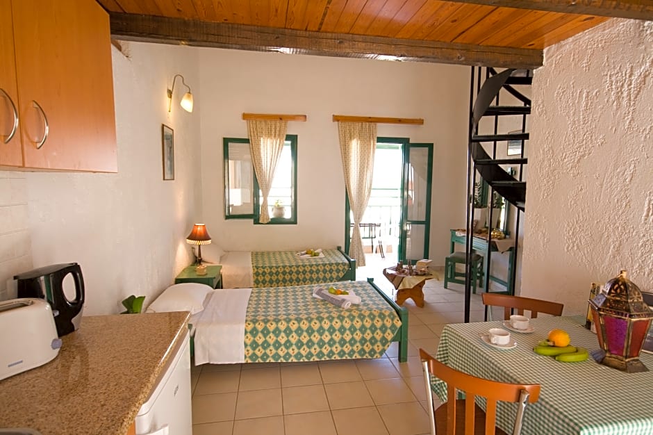 Anemi Studios & Apartments