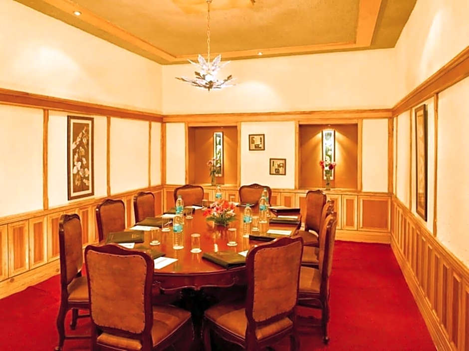 Hotel Seven Seventeen