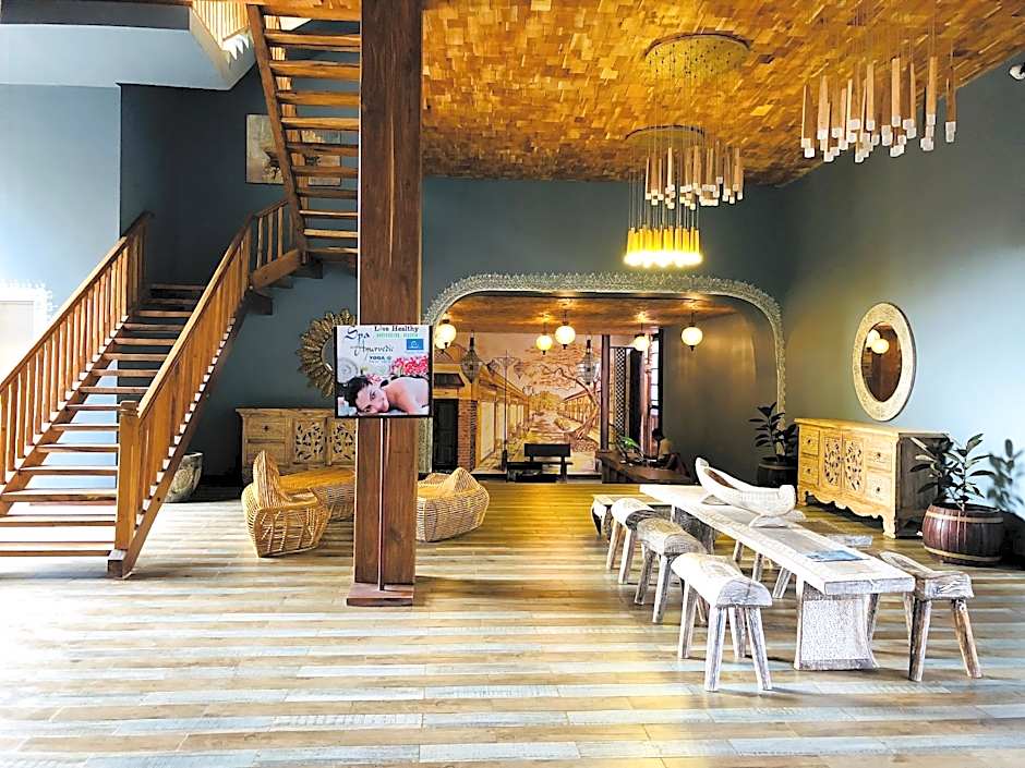 Thaproban Pavilion Waves Unawatuna