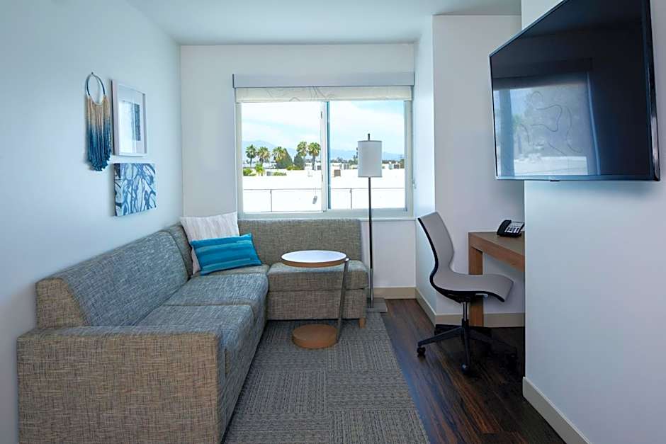 Element Irvine