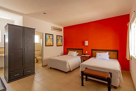 Suite with Kitchenette
