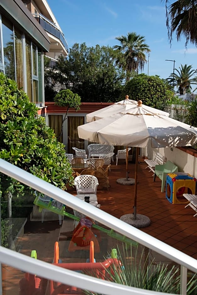 Hotel Eden
