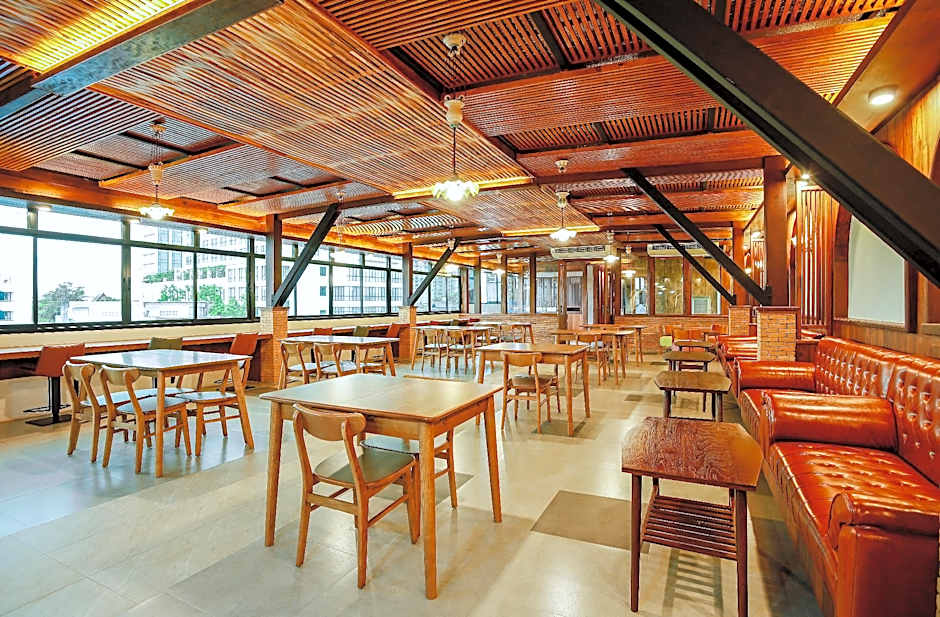 Wangchang Hotel – Chang Khlan, IA