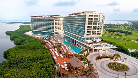 Mondrian Cancun