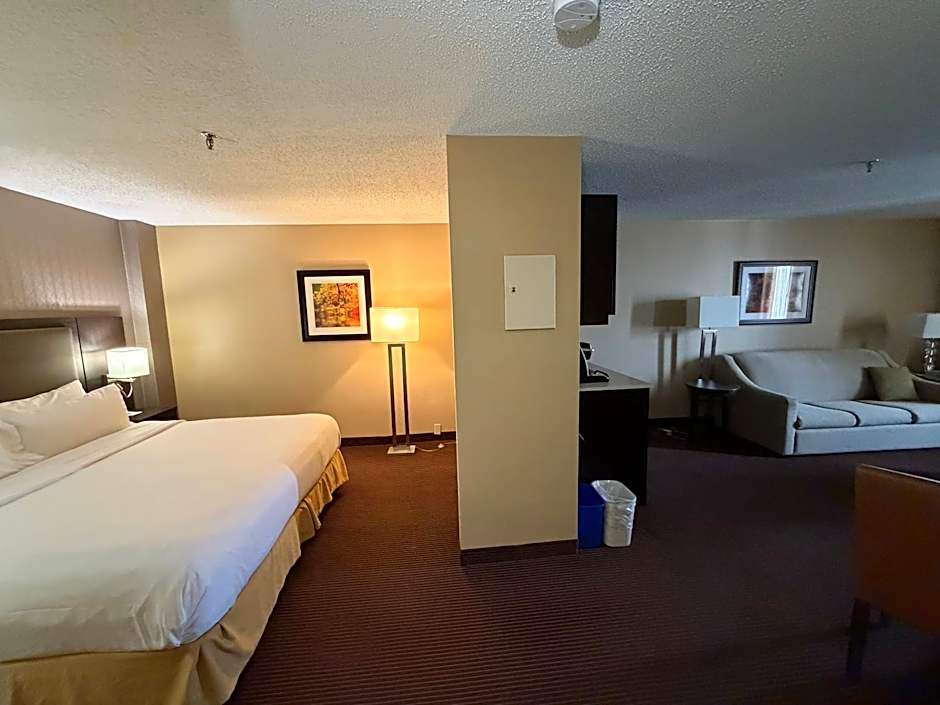 Quality Inn & Suites Regina Downtown