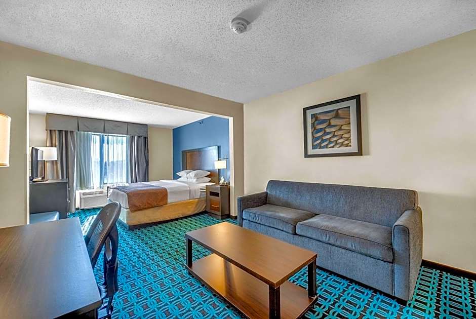 Wingate by Wyndham Chicago Schaumburg