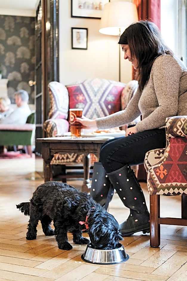 The Hare & Hounds Hotel