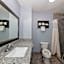 Jamestown inn & Suites