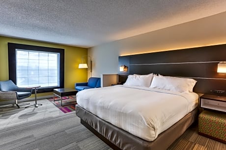 King Suite with Sofa Bed - Non-Smoking