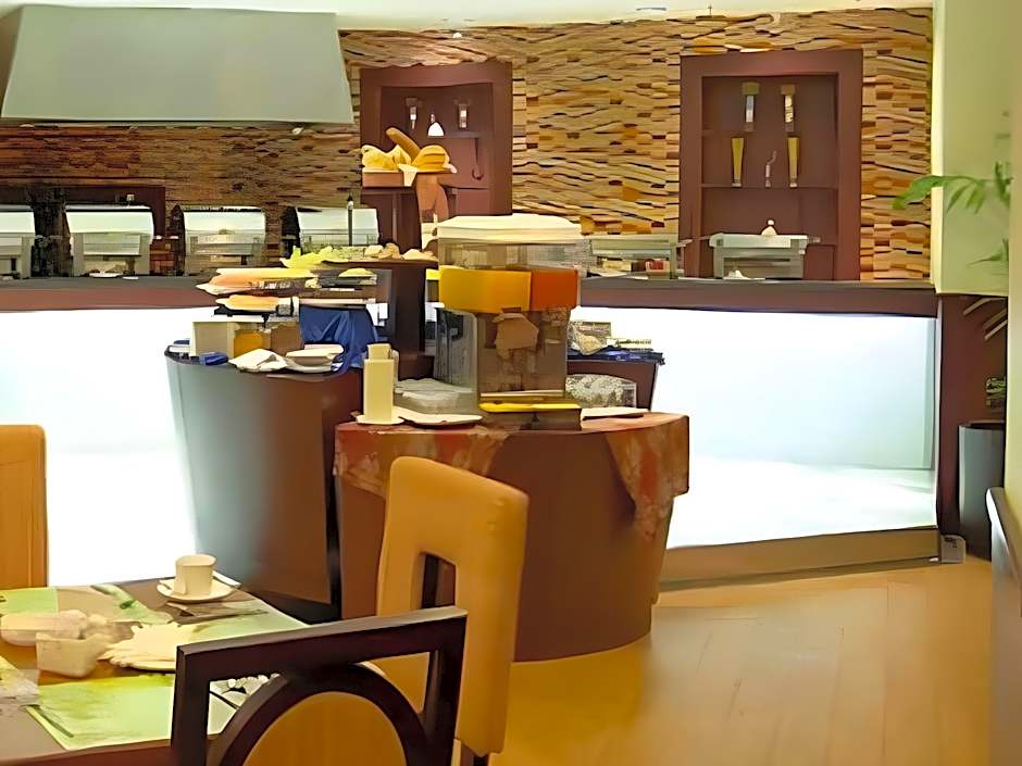 Hotel Gran Puri Manado