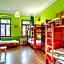 Hostel Mondpalast