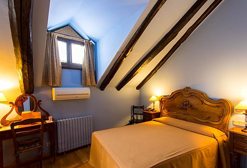 Hotel La Posada Regia