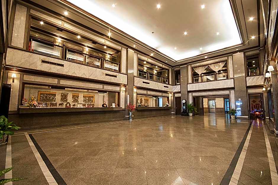 Diamond Plaza Hotel Suratthani