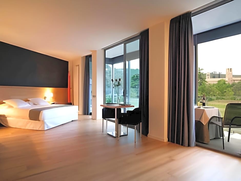 Photo 1 of 5 of Presidential Suite