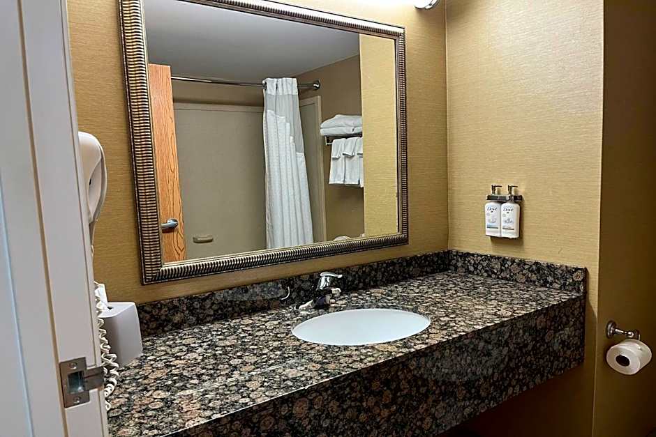 Holiday Inn Express Charles Town By IHG
