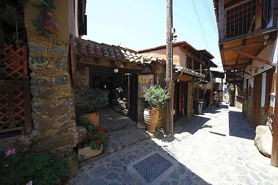 Linos Inn