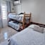KITNET S2 em TORRES-RS - Na mais bela praia Gaúcha - Cozinha - Banheiro - Ar condicionado - TV smart 32' - Wi-Fi - Estacionamento - Anfitriã Superhost no BnB