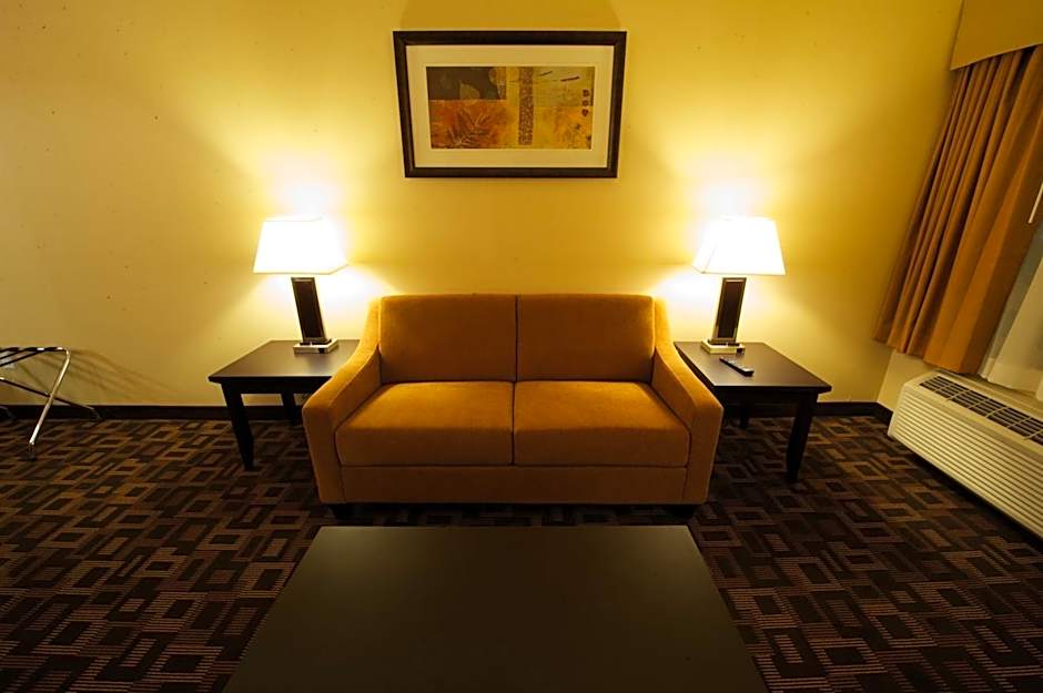 Days Inn & Suites by Wyndham Winnipeg Airport Manitoba