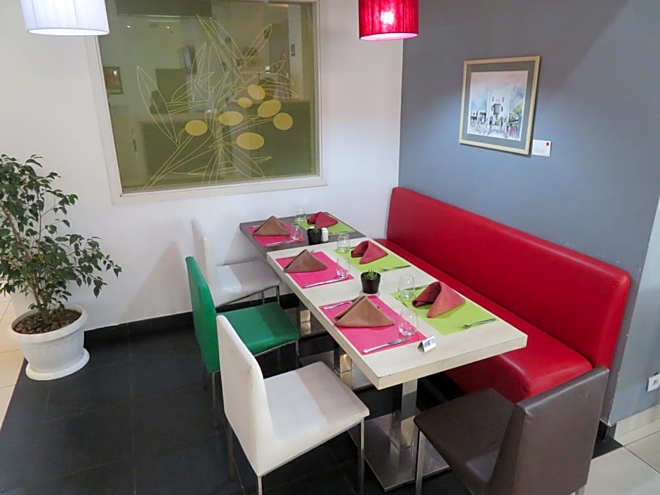 Ibis Oran Les Falaises