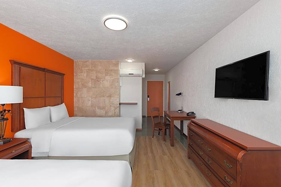 Howard Johnson by Wyndham Toluca