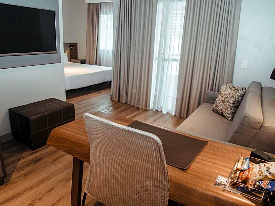 Mercure Curitiba Batel