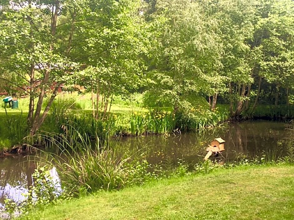 Hollicarrs - Long Lane Lodge