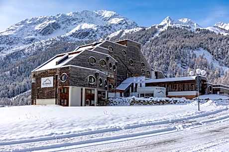 Blu Senales Active & Family Resort