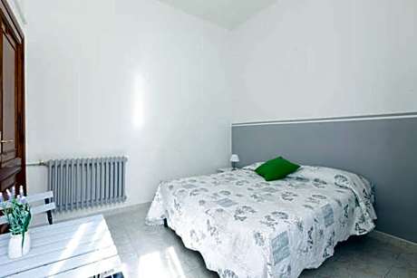 Double Room with Shared Bathroom