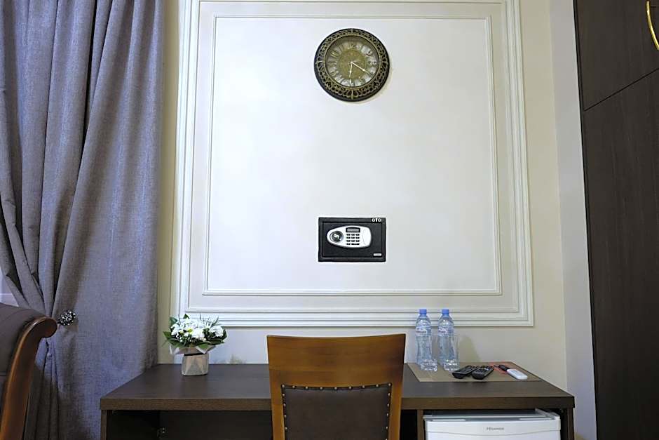 S&L Boutique Hotel