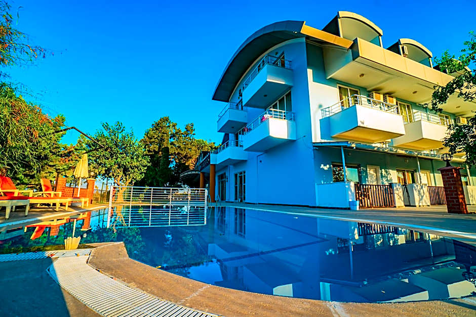 Prenses Sealine Beach Hotel