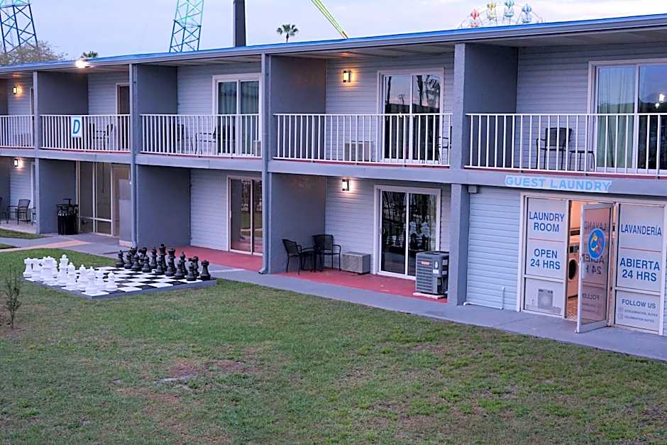 Celebration Suites At Old Town