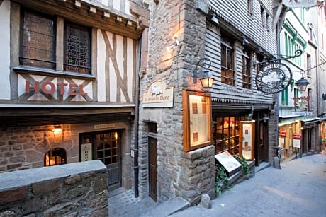 Mouton Blanc Hotel