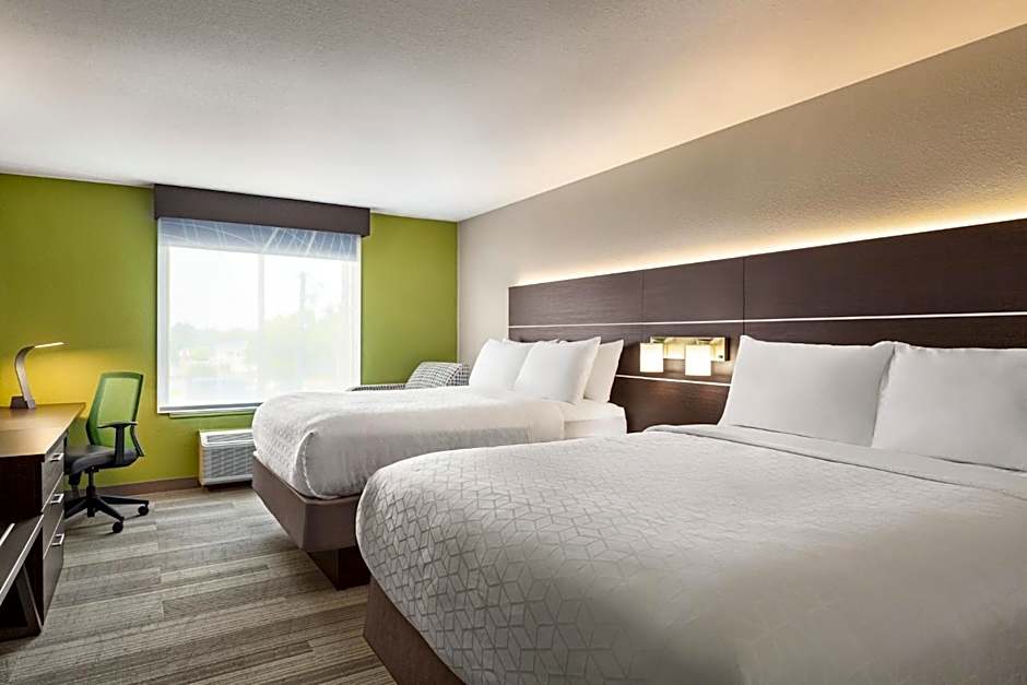 Photo 1 of 4 of Standard 2 Queen Beds, Mobility Accessible, Bathtub