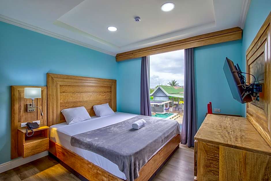 Airport Suites Hotel