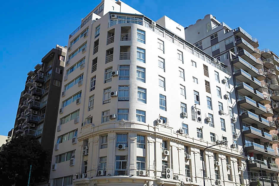 Ker Urquiza Hotel & Suites